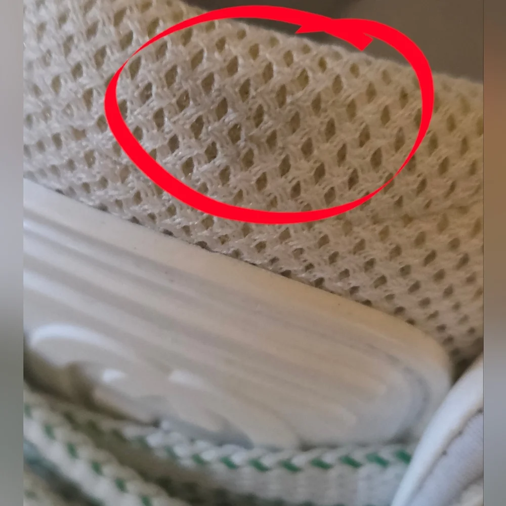 Gucci  Demetra GG Supreme Basket Low Top Sneakers Great White Green US Size 10 - Picture 8 of 8